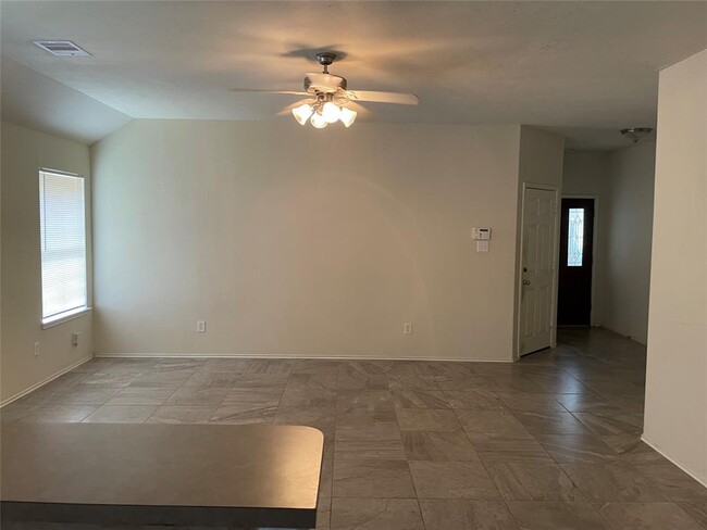 Building Photo - 14019 Concord Meadow Ln