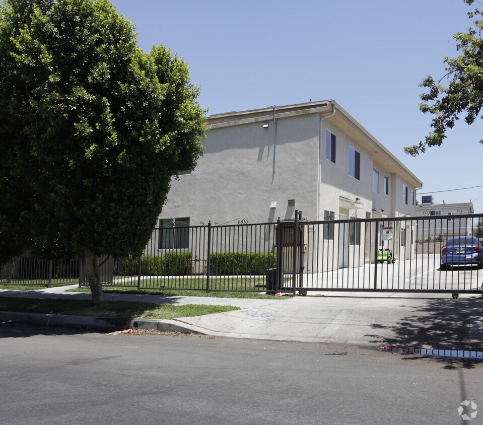 Primary Photo - 6916 Agnes Ave