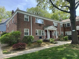 Building Photo - 192 Hillside Ave