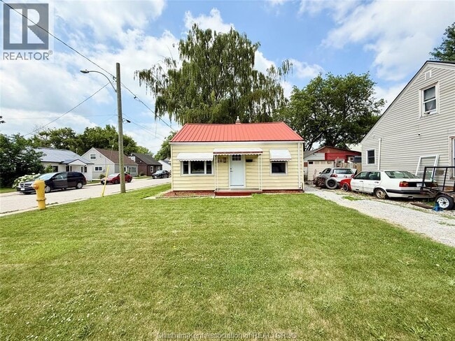 Building Photo - 20 McNaughton Ave