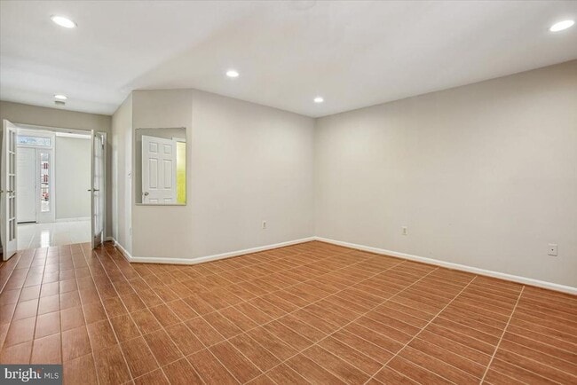 Building Photo - 6354 Dakine Cir