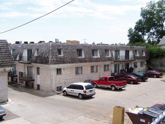 Building Photo - McKenna Apartments