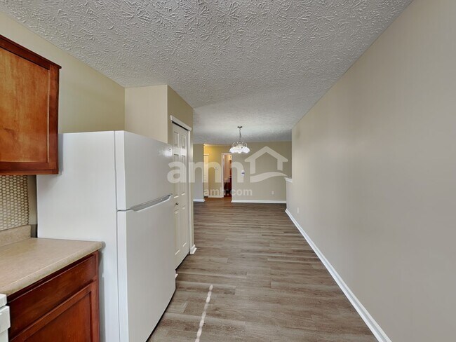 Foto del edificio - 2926 Limber Pine Dr