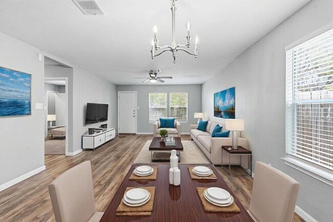 Building Photo - 1612 Sylvia Ln