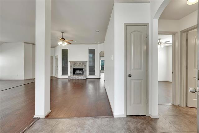 Foto del edificio - 3166 Market Center Dr