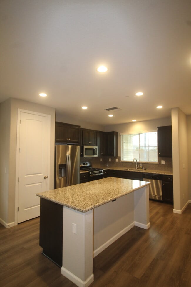 Foto del edificio - 3304 Sloat Run