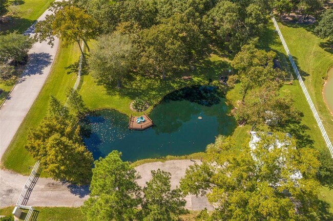 Foto del edificio - 33102 Windcrest Estates Blvd