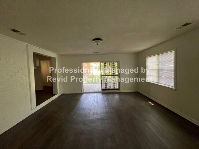 Foto del edificio - SECTION 8 ACCEPTED