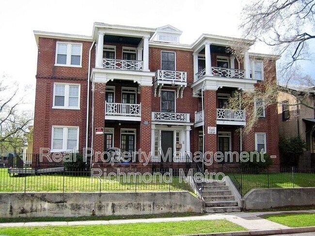 Foto del edificio - 2400 Barton Ave