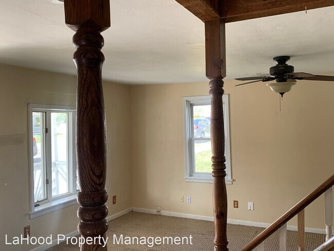 Foto del edificio - 3 br, 1 bath House - 104 N 3rd St