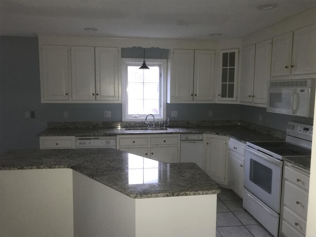 Foto del edificio - 1 Lovley Dr