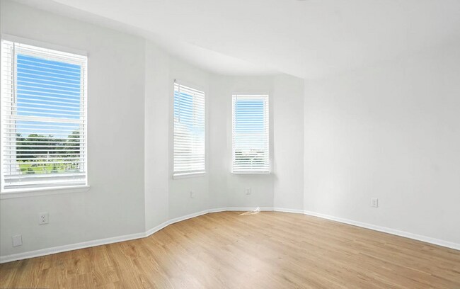 Foto del edificio - 800 E North Ave