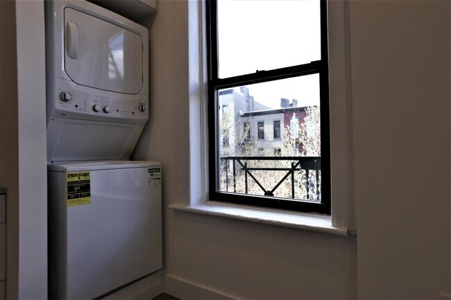 Foto del edificio - 1116 Hudson St