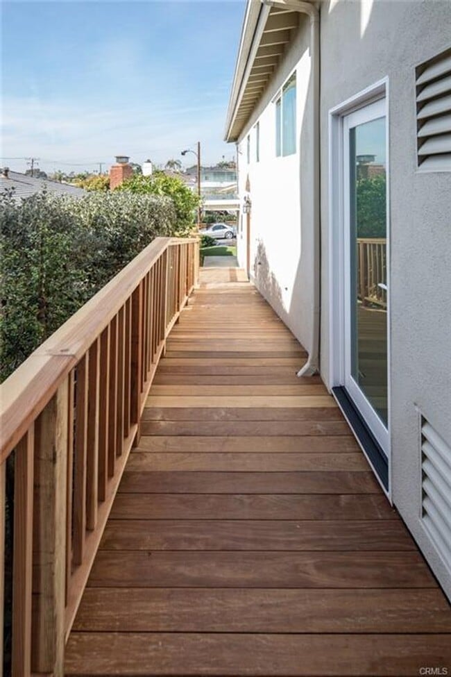Building Photo - North Laguna One Bedroom with Ocean View