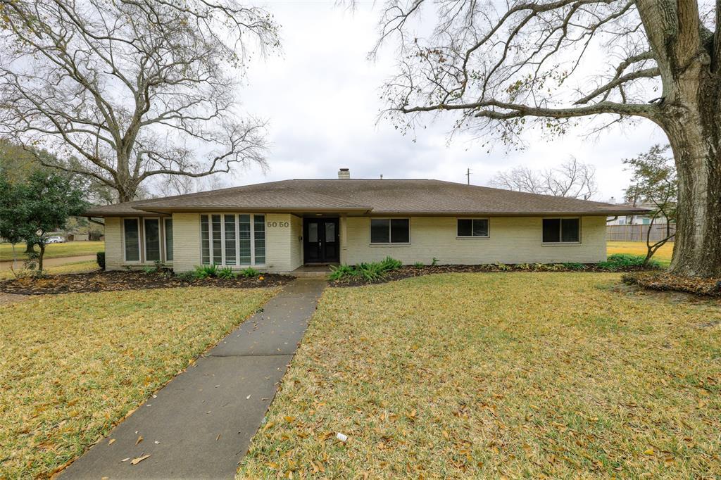 Primary Photo - 5050 Glenmeadow Dr