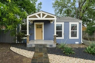 Building Photo - 1137 Nickols Ave