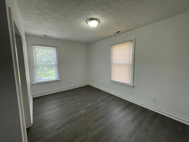 Foto del edificio - Renovated Home - Close to Downtown