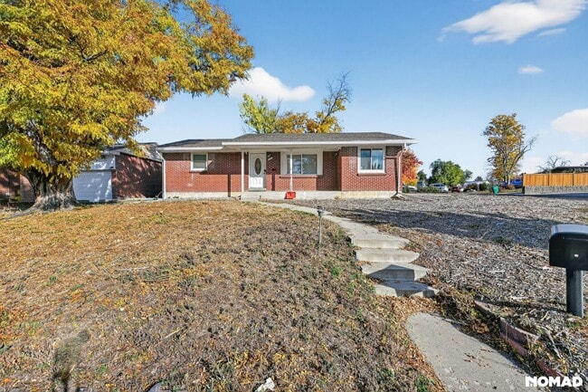 Building Photo - 4331 W 82nd Ave