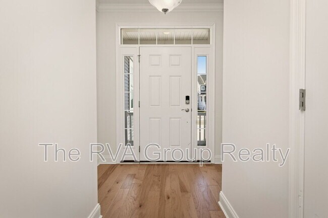 Foto del edificio - 5025 Rivermere Ln