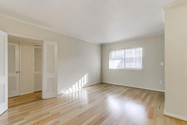 Photo - 91 Rumson Rd NE Apartment