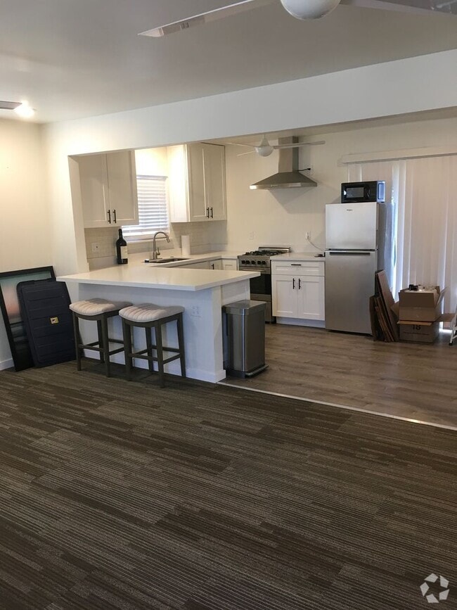 Building Photo - 3618 Manzana St