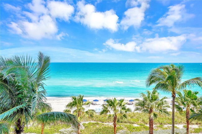 Building Photo - 16051 Collins Ave