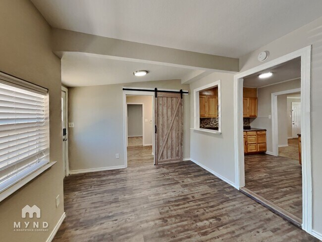 Foto del edificio - 1216 Franklin St