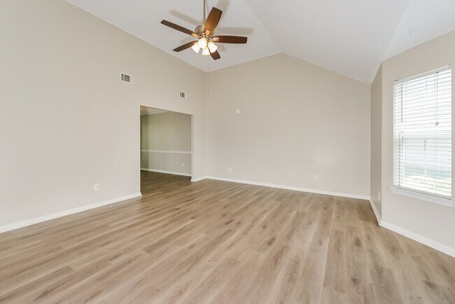 Foto del edificio - 4710 Millenium View Ct SW