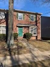 Building Photo - 3907 Kenesaw Dr