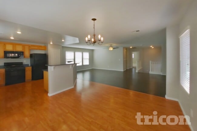 Building Photo - 6273 S Spoon River Ct