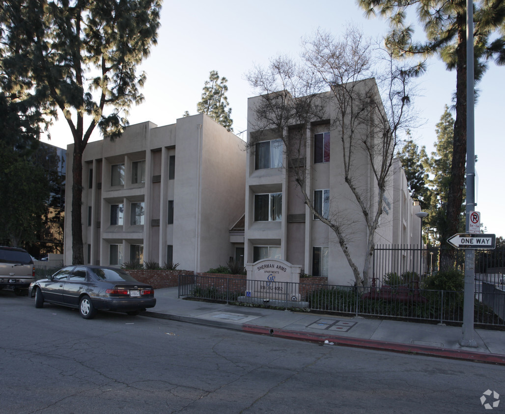 Building Photo - Sherman Arms