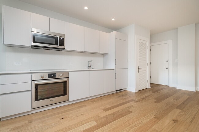 Foto del edificio - 123 Highland Ave