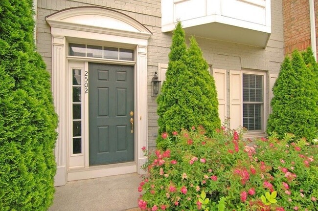 Building Photo - 2502 Bronze Stone Pl