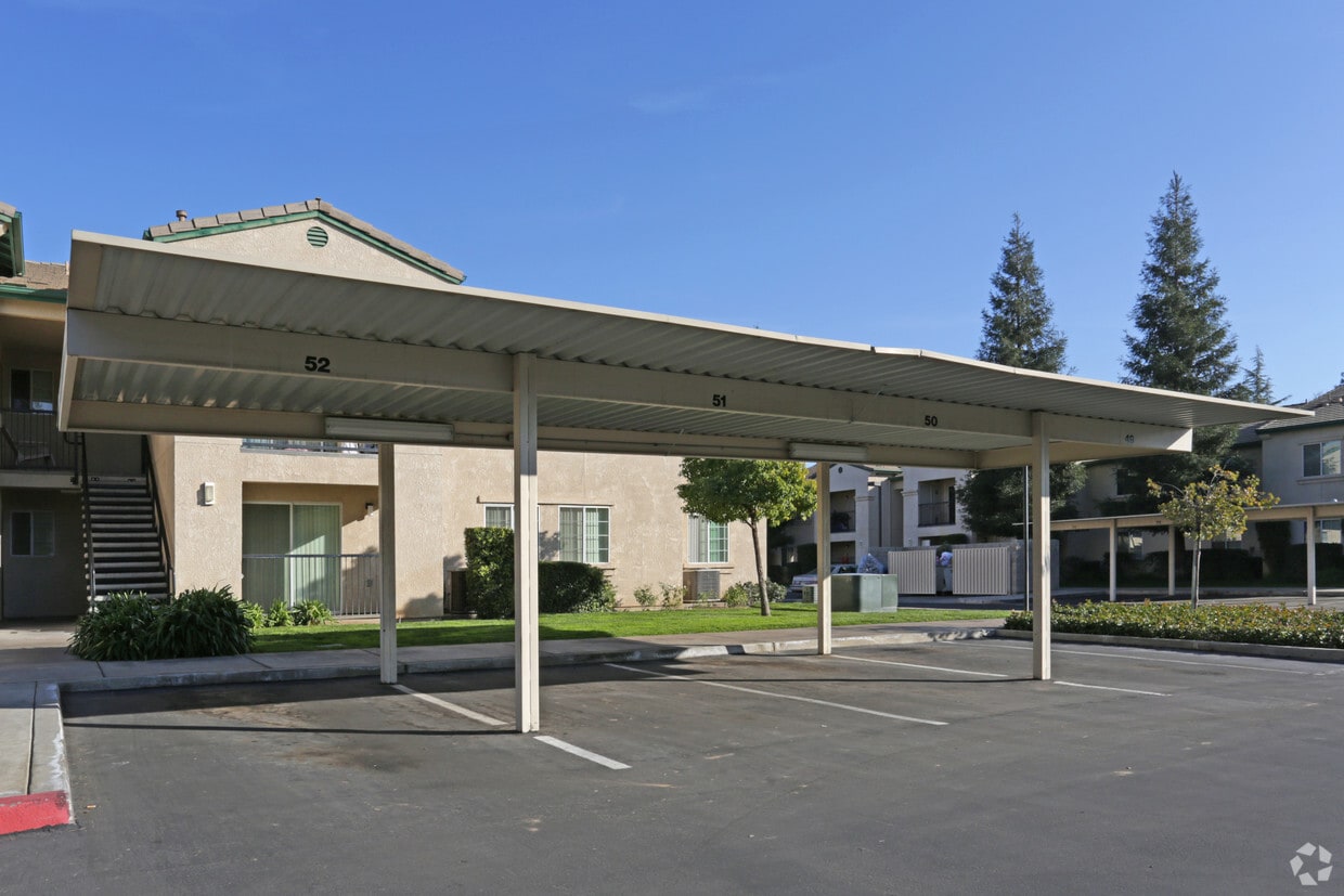 The Willows Apartments in Clovis, CA