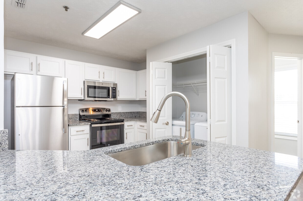 Regency Apartments Apartments in Fayetteville, NC