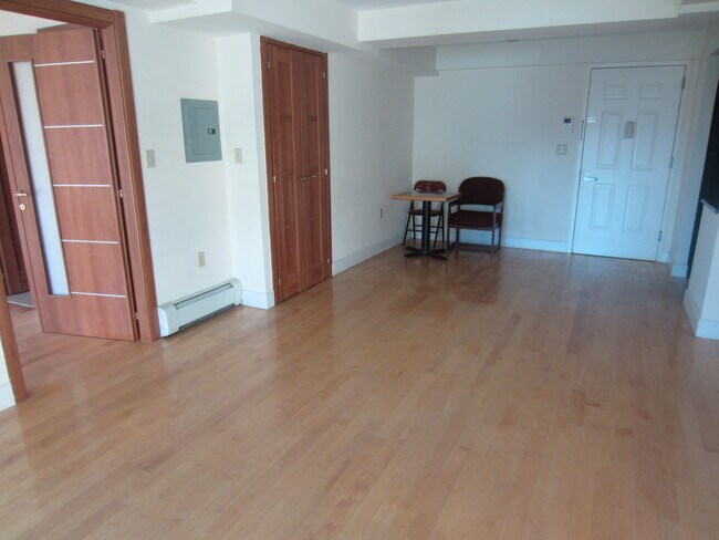Foto del edificio - 140-22 Beech Ave