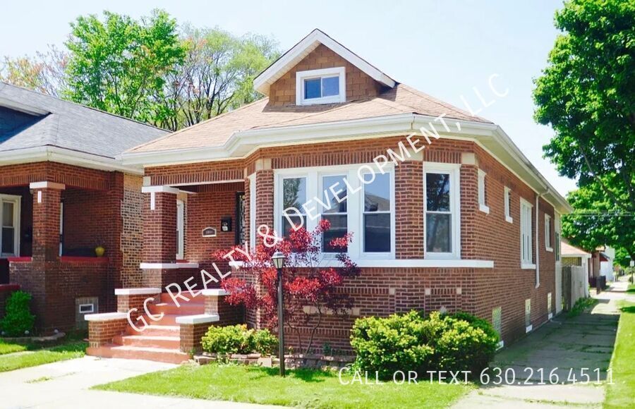 Foto principal - 10000 S Lafayette Ave