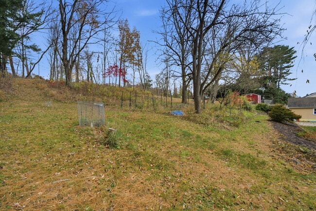 Foto del edificio - 1108 New Britain Ave