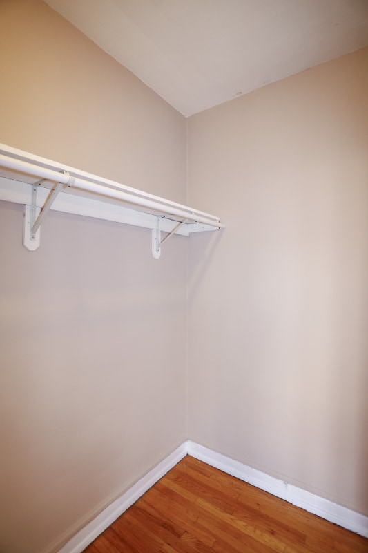 Building Photo - 3355 W Eastwood Ave