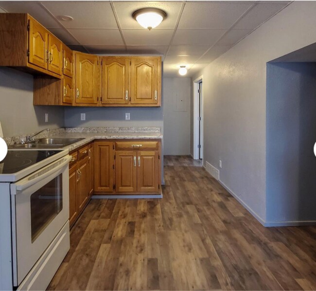 125 S Main St, Iola, WI 54945 Townhouse for Rent in Iola, WI