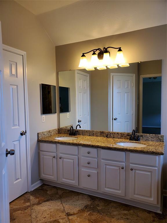 Building Photo - 1718 Charlton Oaks Ct