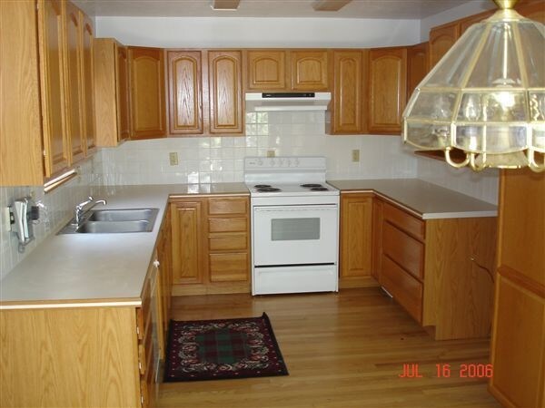 Foto principal - 3 br, 2 bath House - 2225 N Fallen Tree Ct...