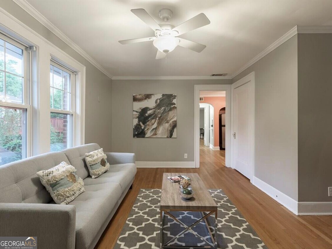 Primary Photo - 830 Barnett St NE