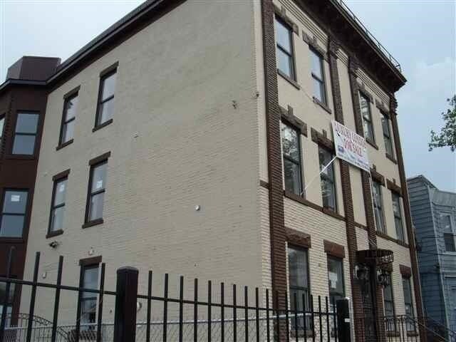 Primary Photo - 140 Ogden Ave.