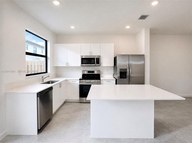 Building Photo - 23251 SW 128th Ave