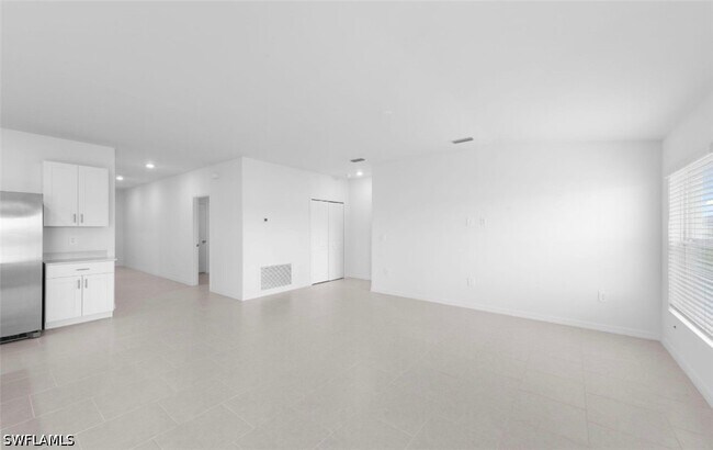 Building Photo - 17244 Cantu Ct
