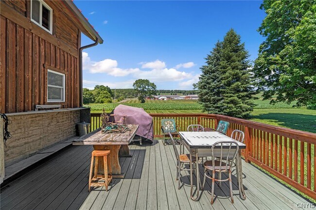 Foto del edificio - 1818 Benson Rd