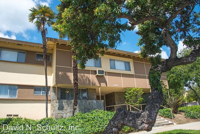 Building Photo - 1170 Huntington Dr