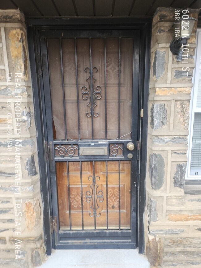 Building Photo - 3brd Located in the  Logan/ Ogontz/ Fern R...