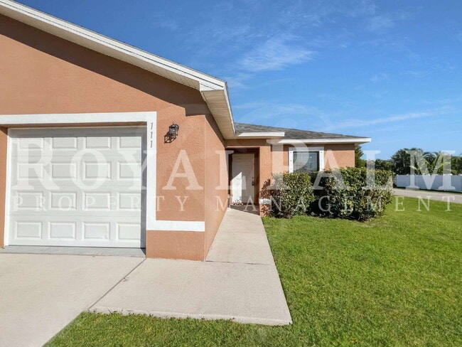 Building Photo - 3 Bed 2 Bath in Cape Coral — Curb Appeal. Fresh Style. Zero Hassle.